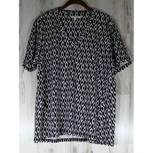 Chicos Top Size 3 or XL Black White Geometric Ikat V-Neck Cotton Modal Slub Knit